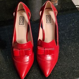 Red patent bow 👠